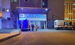 Cadde ortasında bıçaklı saldırı