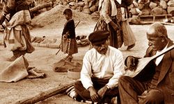 Aşık Veysel’i Özlemle Anıyoruz !