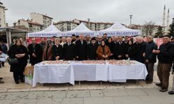 Sivas'ta Muhsin Yazıcıoğlu ve şehitler için lokma ikramı yapıldı