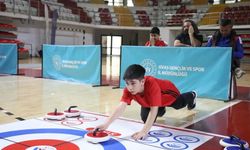 Sivas’ta Küçükler Floor Curling Heyecanı Zirveye Taştı