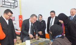 Sivas'ta 50 Öğrencinin Çalışması İlk Kez Sergilendi