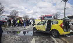 Sivasspor U-13 Ekibini Taşıyan Araç Kaza Yaptı