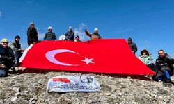 Sivas Tecer Dağı’nda 2211 Metrede Türk Bayrağı Açıldı