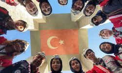 Sivaslı İzci Kızlardan Unutulmaz Çanakkale Kampı