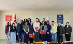 Sivas Cumhuriyet Üniversitesinde Optisyenlik Sektörü Masaya Yatırıldı