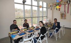 Özel gereksinimli bireyler Sivas’ta ahşaba hayat veriyor