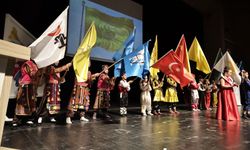 Sivas’ta Çocukların Dev İmzası! Herkes Ayakta Alkışladı!