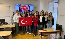 Sivaslı Akademisyen Macaristan'da 23 Nisan Gururunu Yaşattı!