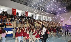 Sivas’ta Minikler Halk Oyunlarıyla Kültürle Buluştu