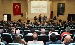 Sivas Numune'de Beyaz Önlükler Müziğe Dönüştü!