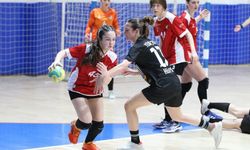 Sivas’taki Hentbol Şöleninde Şampiyonluk Yarışı Kızıştı