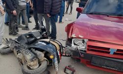 Sivas’ta Otomobil ile Motosiklet Çarpıştı