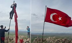 Sivas'ta köyün en yüksek tepesine Türk bayrağı diktiler