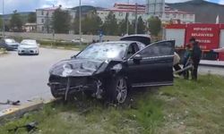 Sivas-Erzincan Yolunda meydana gelen kazada 6 kişi yaralandı