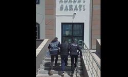 Sivas'ta Hırsızlık Suçundan Aranan Şahıs Yakayı Ele Verdi