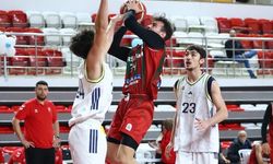 Devlerin Kapıştığı Şampiyonada Yarı Finalistler Belli Oldu