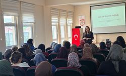 Sivaslı Kadınların Gündeminde Aile İçi İletişim Konusu Var!