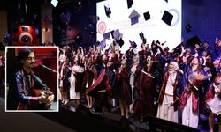 Sivas Edebiyat Fakültesi türkülerle uğurlandı