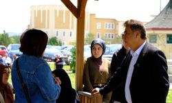 Rektör Şengönül YKS’de kampüste ailelerle bir araya geldi