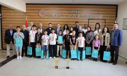 Sivas Halk Oyunları Toplulukları Türkiye finallerine katılacak