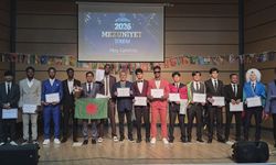 Sivas İHL'de yabancı öğrencilerin mezuniyet coşkusu