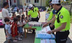 Gemerek'te anaokulu öğrencilerine trafik eğitimi verildi