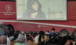 Ulaş'ta Gezen Sinema Tırı vatandaşlarla buluştu