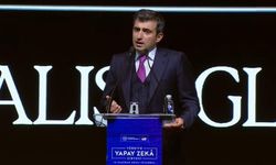 Bayraktar'dan yapay zeka açıklaması: İnsan makineleşmemeli