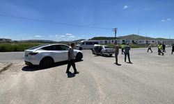 Sivas'ta otomobiller çarpıştı: 3 yaralı