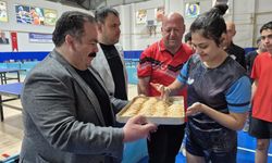 Sivas’ta milli takım kampında sporculara moral ziyareti gerçekleştirildi