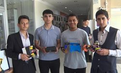 Sivas'a geliştirdikleri robotlarla şampiyonluk getirdiler