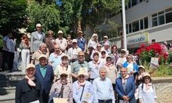 Sivas Lisesi'nde mezuniyet sevinci bu kez nesilleri aynı çatıda buluşturdu
