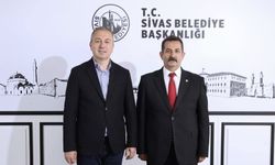 Hakan Sezerer: Dedikodu Değil, Hizmet Siyaseti