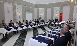 Vali Yılmaz Şimşek’ten Tayini Çıkan Protokol Üyelerine Veda Programı