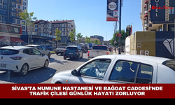 Sivas’ta Numune Hastanesi ve Bağdat Caddesi’nde trafik çilesi günlük hayatı zorluyor