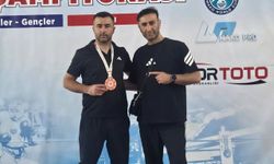 Sivaslı Kick Boksçu Sercan Akdeniz’den Türkiye Üçüncülüğü