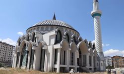 Sivas Ahmet Emmioğlu Camii inşaatına Müftü'den ziyaret