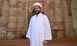 Sivaslı o imam çocukluk hayallerini yaşıyor