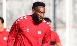Sivasspor'a Appindangoye 2 yıl imza attı