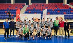 Sivas Analig'de hem kızlar hem de erkekler de lider
