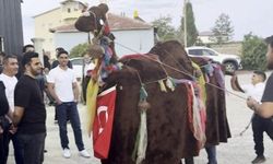 Türkmen geleneği Sivas'ta yeniden hayat buldu, düğün alanı şenlik yerine döndü