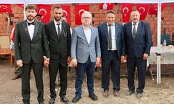 Sivas Valisi Yılmaz Şimşek, Karamehmet Köyü'nde Düğün Sevincine Ortak Oldu