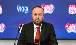 SON DAKİKA! Burak Özçoban, adaylığını açıkladı!..