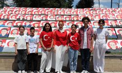 Sivas'ta 15 Temmuz şehitlerinin resimlerini çizdiler
