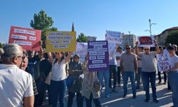 Sivas meydanında çocukları için çağrı yaptılar