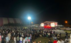 Sivas'ta Güreşler, Cirit ve 30 Tonluk İkram Geceye Damga Vurdu!