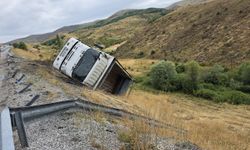 Sivas-Erzincan Karayolunda Feci Kaza!