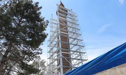 Sivas’ın Tarihi Ulu Cami’sinde 1200 Ton Beton Kaldırıldı!