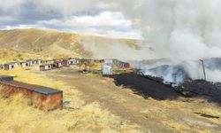 Sivas'ta eski çöplük alanında korkutan yangın