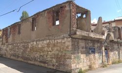 Sivas’ın 122 Yıllık Tarihi Hamamı Yeniden Hayat Bulmayı Bekliyor